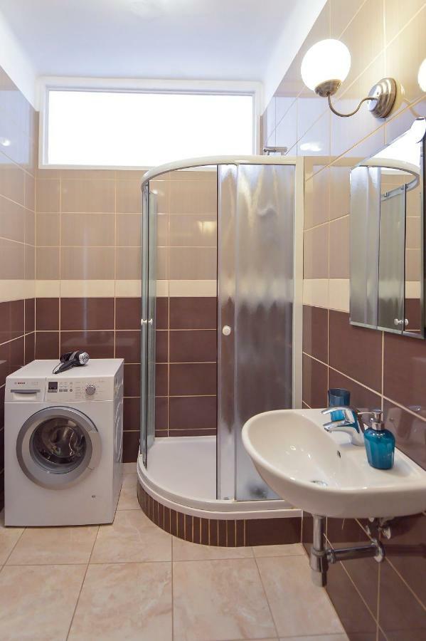 Modern Apartment Navrátilova II Prága Kültér fotó