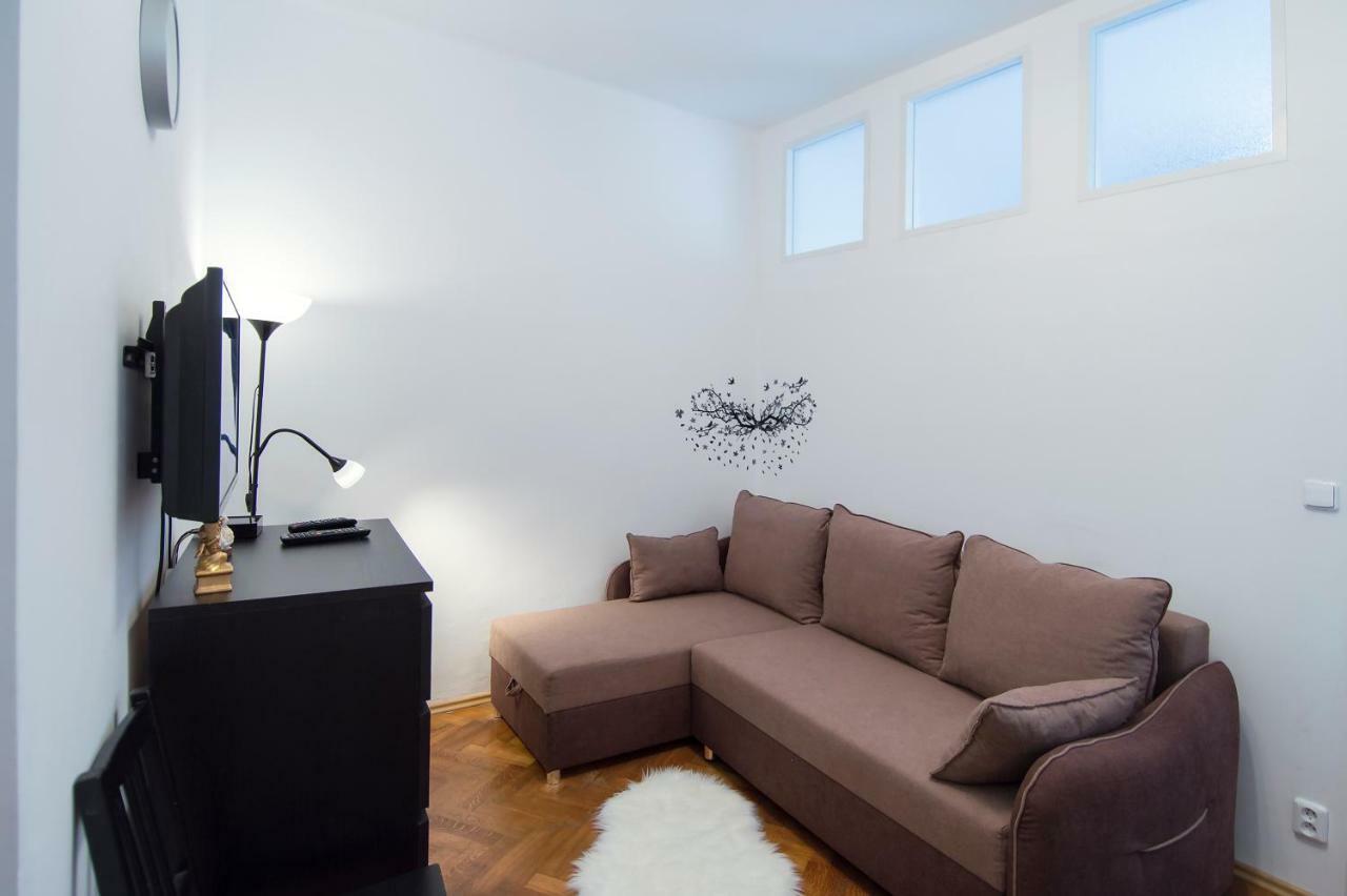 Modern Apartment Navrátilova II Prága Kültér fotó